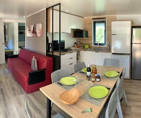 Camping Le Mas Des Sedaries Hotel Villefort  Esterno foto