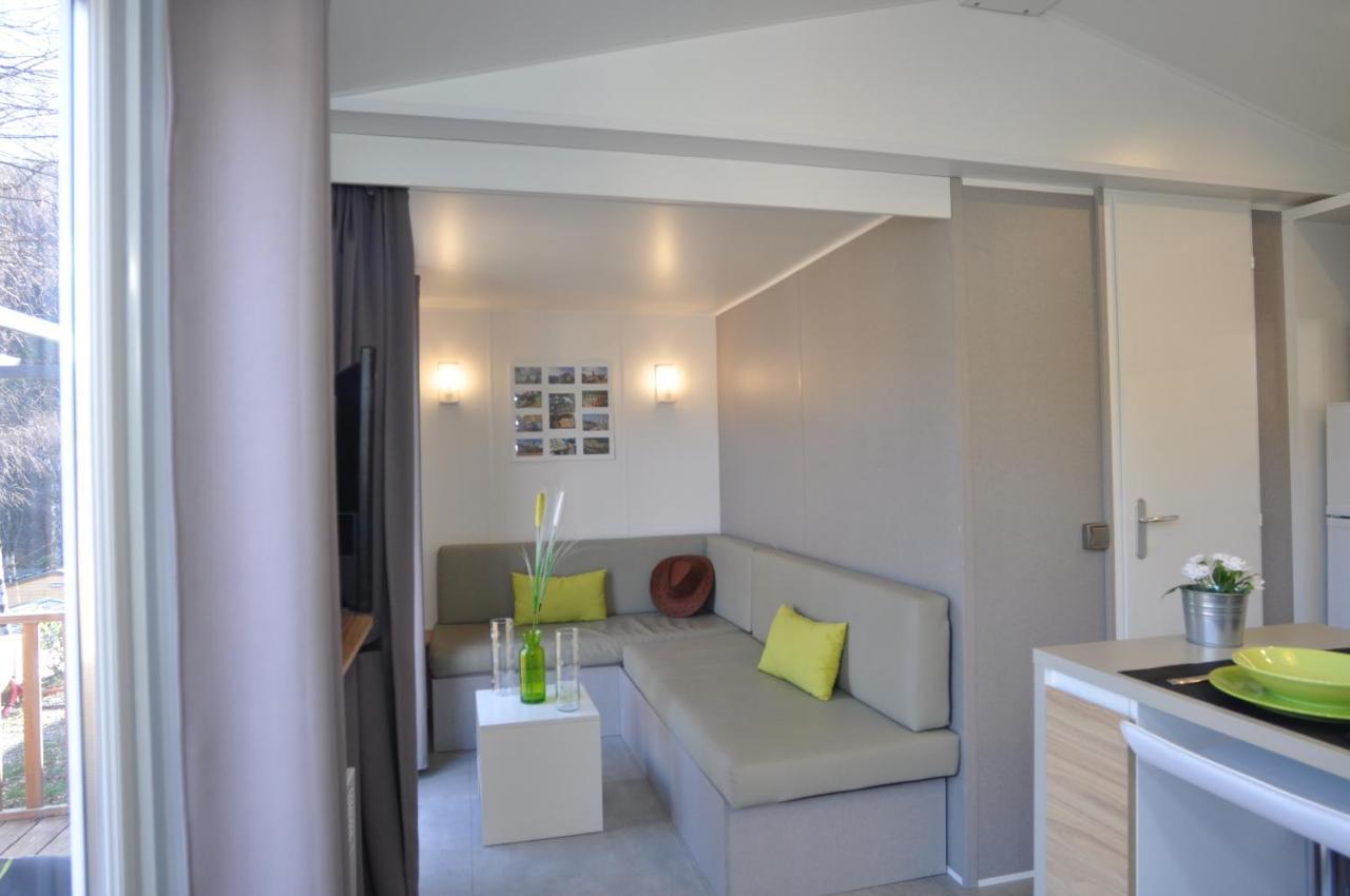Camping Le Mas Des Sedaries Hotel Villefort  Esterno foto