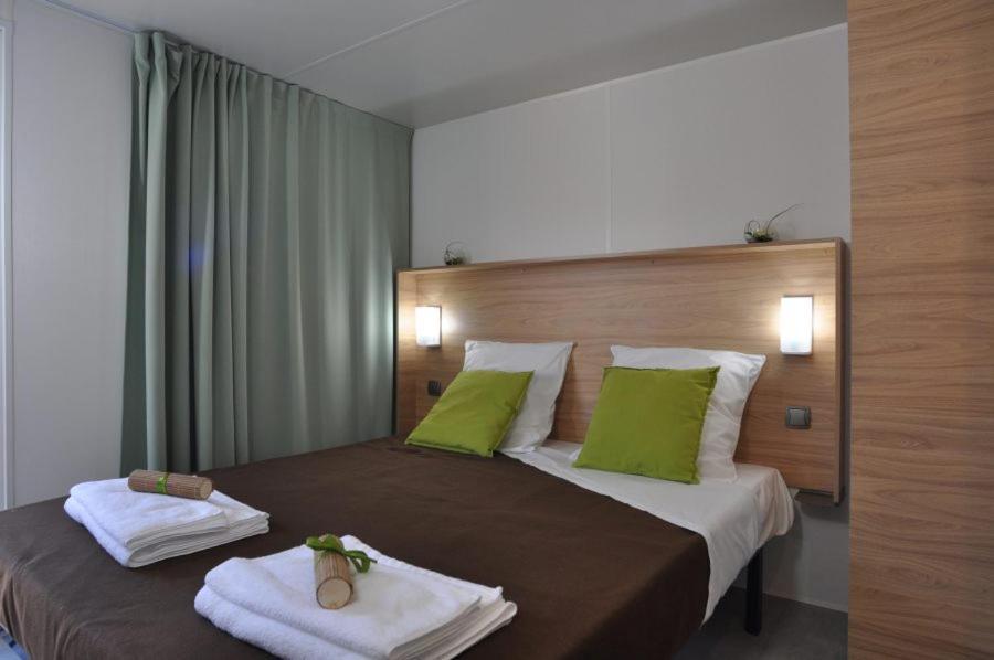 Camping Le Mas Des Sedaries Hotel Villefort  Esterno foto