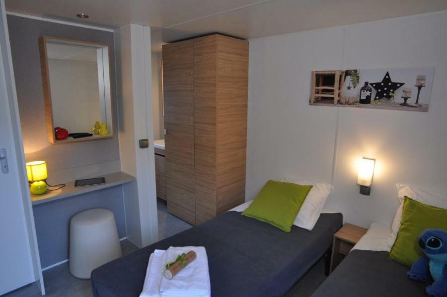 Camping Le Mas Des Sedaries Hotel Villefort  Esterno foto